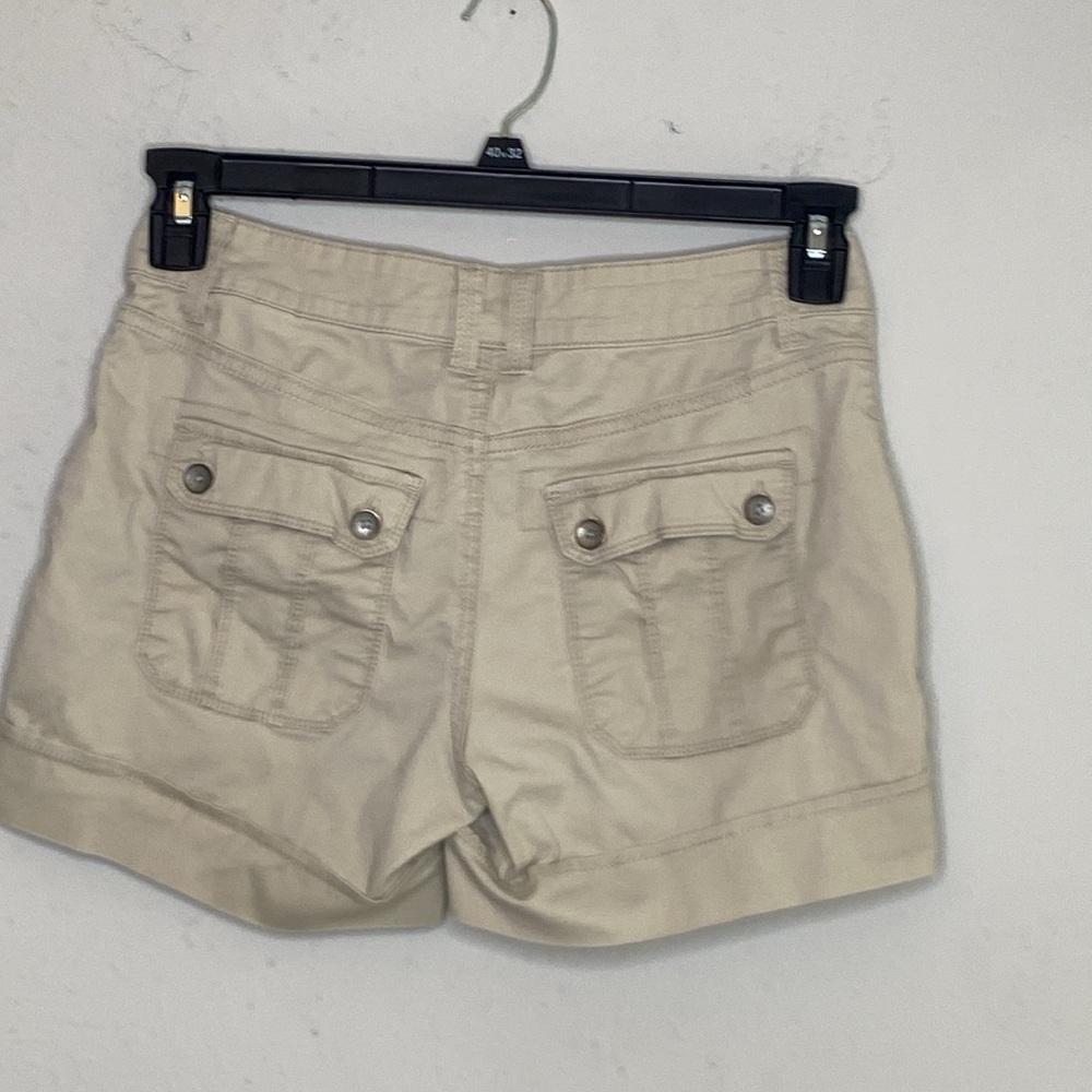 Sonoma women's Size 2 Tan Shorts - Picture 2 of 5